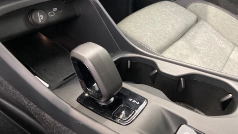 Volvo XC40 2.0 B3 G Core Auto