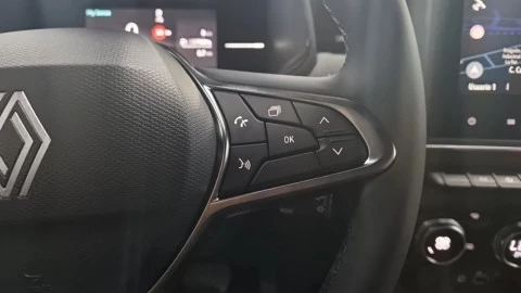 Renault Clio Techno full hybrid E-Tech 145 (103Kw)