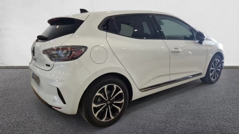 Renault Clio Techno full hybrid E-Tech 145 (103Kw)