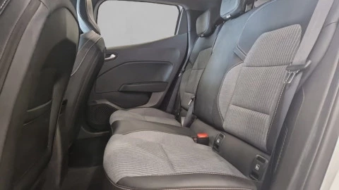 Renault Clio Techno full hybrid E-Tech 145 (103Kw)