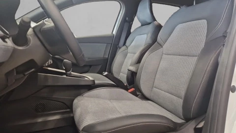 Renault Clio Techno full hybrid E-Tech 145 (103Kw)