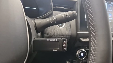 Renault Clio Techno full hybrid E-Tech 145 (103Kw)