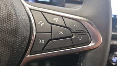 Renault Clio Techno full hybrid E-Tech 145 (103Kw)
