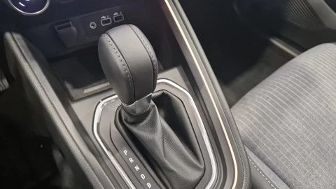 Renault Clio Techno full hybrid E-Tech 145 (103Kw)