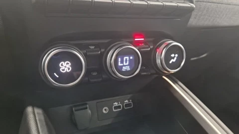 Renault Clio Techno full hybrid E-Tech 145 (103Kw)