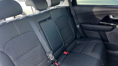 Kia Niro 1.6 GDi HEV 104kW (141CV) Emotion