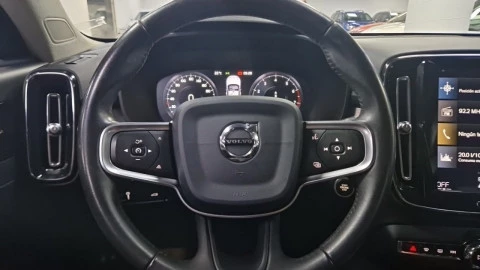 Volvo XC40 2.0 T4 Business Plus Auto