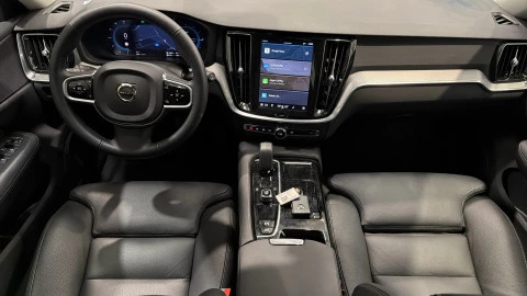 Volvo V60 T6 Recharge Plus Dark AWD Auto 257 kW (350 CV)