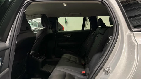 Volvo V60 T6 Recharge Plus Dark AWD Auto 257 kW (350 CV)