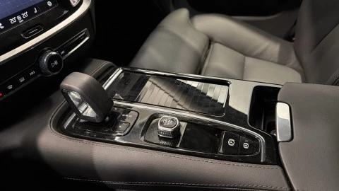 Volvo V60 T6 Recharge Plus Dark AWD Auto 257 kW (350 CV)