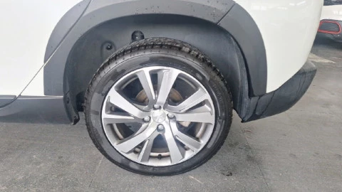 Peugeot 2008 Allure 1.2 PureTech 96KW (130CV)