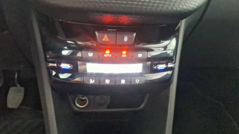 Peugeot 2008 Allure 1.2 PureTech 96KW (130CV)