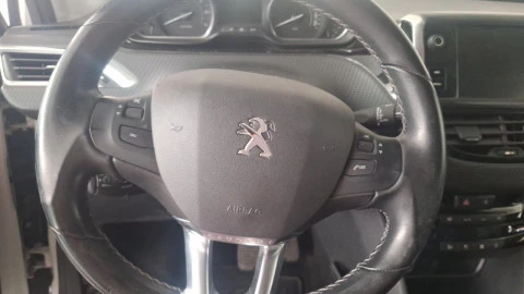 Peugeot 2008 Allure 1.2 PureTech 96KW (130CV)