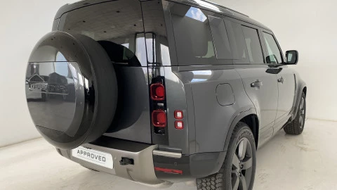 Land Rover Defender 3.0D I6 250 X-Dyn SE 110 Auto 4WD MHEV