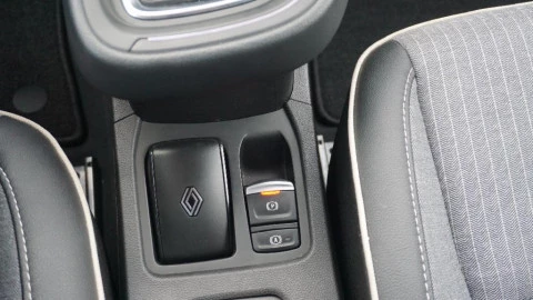 Renault Clio Techno TCe 90 (67kw)