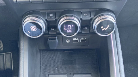 Renault Clio Techno TCe 90 (67kw)