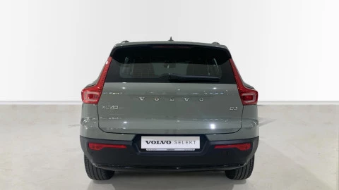 Volvo XC40 2.0 B3 G Plus Dark Auto