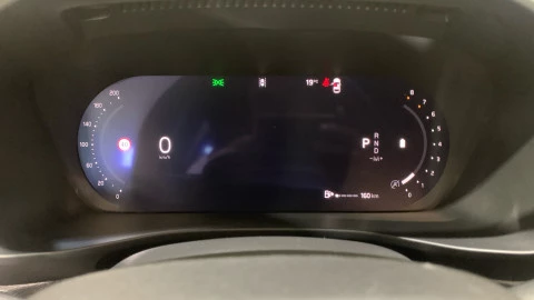 Volvo XC40 2.0 B3 G Plus Dark Auto