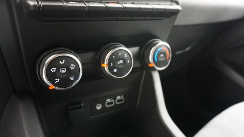 Renault Clio Evolution TCe 90 (67kw)