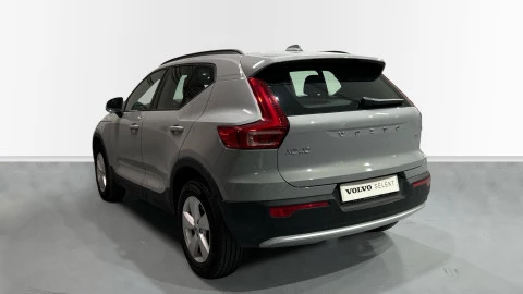 Volvo XC40 2.0 B3 G Essential Auto
