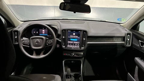Volvo XC40 2.0 B3 G Essential Auto