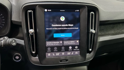 Volvo XC40 2.0 B3 G Essential Auto