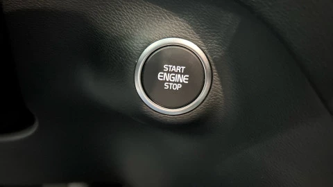 Volvo XC40 2.0 B3 G Essential Auto