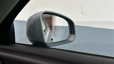 Volvo XC40 2.0 B3 G Essential Auto