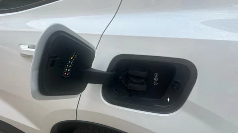 Volvo EX30 Single Motor Extended Range Core Auto 200 kW (272 CV)