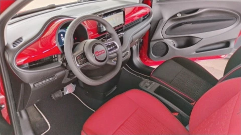 Fiat 500 e 87Kw Red