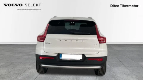 Volvo XC40 B3 G Core Auto 120 kW (163 CV)