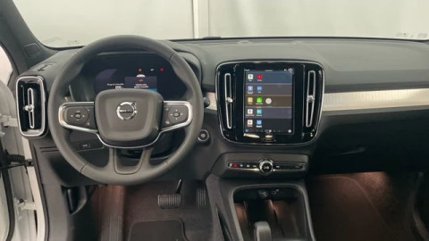 Volvo XC40 B3 G Core Auto 120 kW (163 CV)