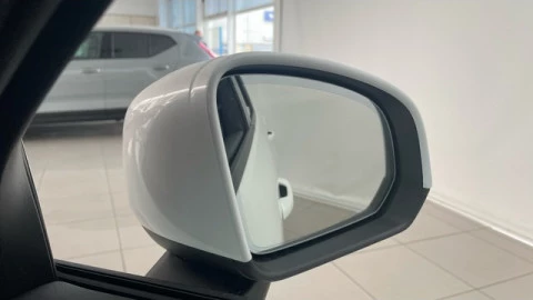 Volvo XC40 B3 G Core Auto 120 kW (163 CV)