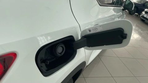 Volvo XC40 B3 G Core Auto 120 kW (163 CV)