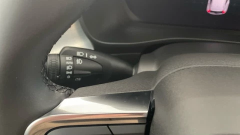 Volvo XC40 B3 G Core Auto 120 kW (163 CV)