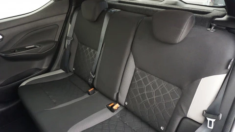 Nissan Micra IG-T 68 kW (92 CV) E6D-F N-Design Black