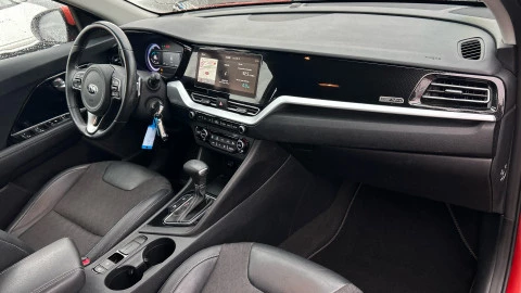 Kia Niro 1.6 GDi HEV 104kW (141CV) Drive