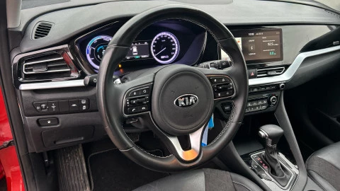 Kia Niro 1.6 GDi HEV 104kW (141CV) Drive