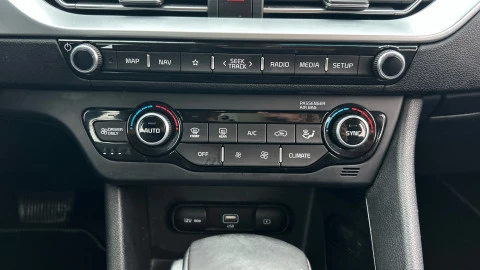 Kia Niro 1.6 GDi HEV 104kW (141CV) Drive