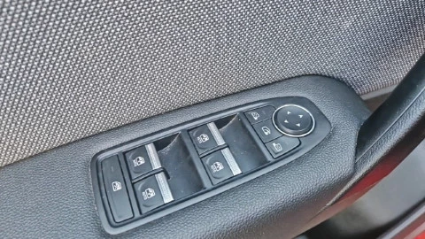 Renault Captur techno Eco-G 100cv (74 kW)