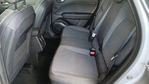 Renault Captur techno Eco-G 100cv (74 kW)