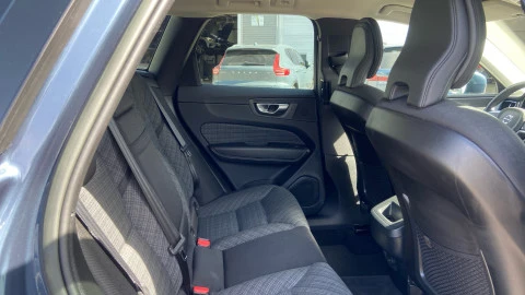 Volvo XC60 2.0 B4 D Core Auto