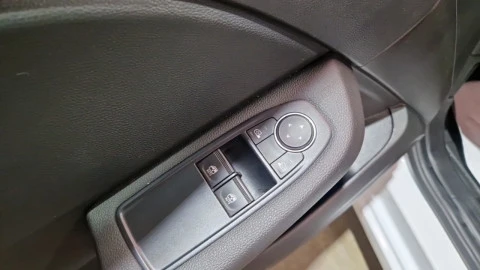 Renault Clio Equilibre TCe 67 kW (91CV)