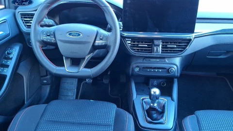 Ford Focus 1.0 Ecoboost MHEV 92kW ST-Line X