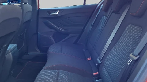 Ford Focus 1.0 Ecoboost MHEV 92kW ST-Line X