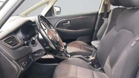 Kia Carens 1.6 GDi 99kW (135CV) Concept