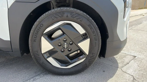 Kia EV3  Earth Long Range
