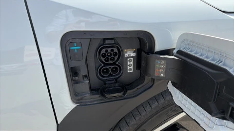 Kia EV3  Earth Long Range