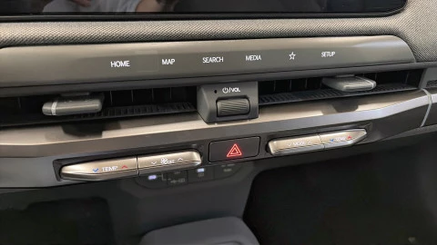 Kia EV3  Earth Long Range