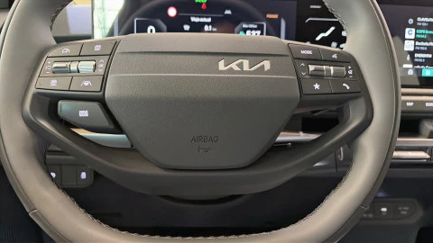 Kia EV3  Earth Long Range
